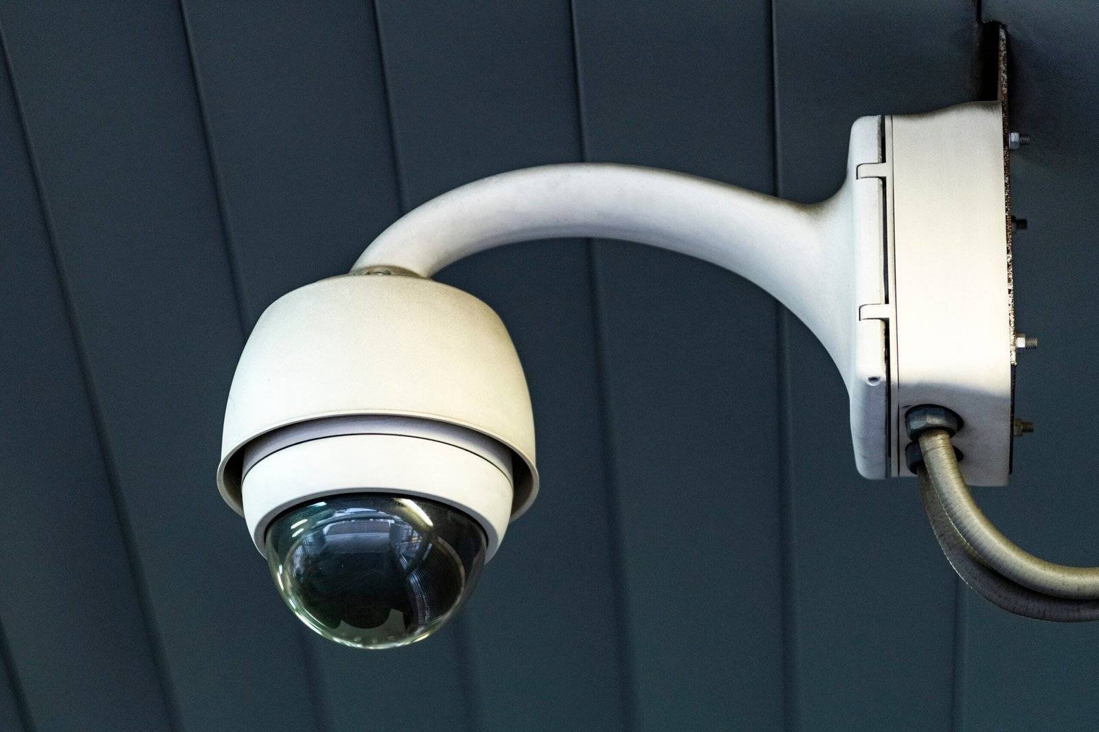 الرئيسية cctv security camera ceiling scaled.jpg